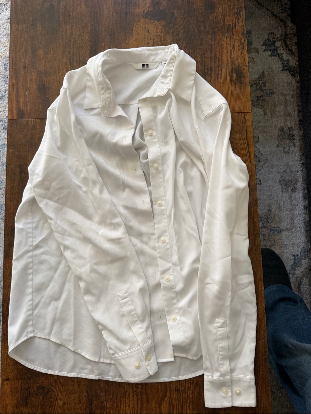 Uniqlo White Collared Button Shirt
